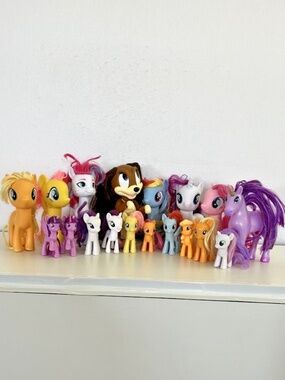 Huge MLP FiM Lot 18 Brushable Twilight Sparkle Rarity Rainbow Dash Fluttershy +